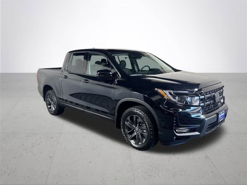 Certified 2025 Honda Ridgeline Sport image 5