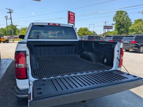 Used 2014 GMC Sierra 1500 SLT w/ Suspension Package, Off-Road image 24