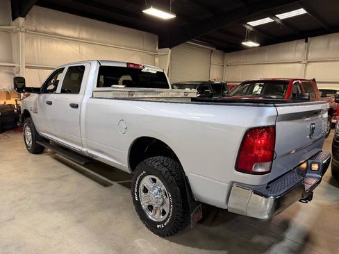 Used 2016 RAM 3500 Tradesman w/ Chrome Appearance Group AWD/4WD image 3