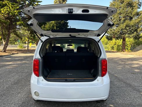 Used 2008 Scion xB FWD image 28