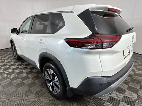 Used 2023 Nissan Rogue SV AWD/4WD image 4