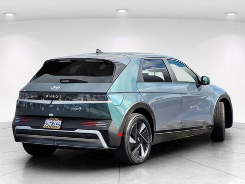 Certified 2025 Hyundai Ioniq 5 SE image 6