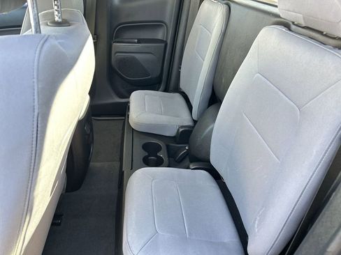 Used 2020 Chevrolet Colorado W/T w/ WT Convenience Package RWD image 14