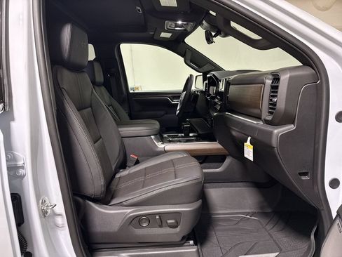 New 2026 Chevrolet Silverado 1500 High Country AWD/4WD image 23