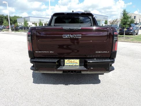 New 2025 GMC Sierra EV Denali image 6