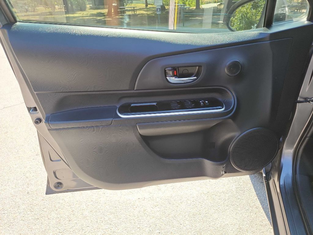 Used 2016 Toyota Prius C Three FWD image 38