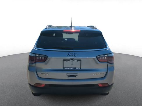 Certified 2018 Jeep Compass Limited w/ Navigation Group AWD/4WD image 7