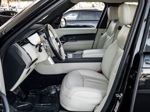 Certified 2024 Land Rover Range Rover Autobiography AWD/4WD image 14