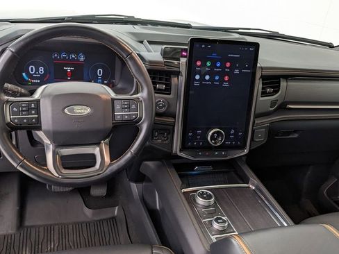 Used 2024 Ford Expedition Max Platinum image 4