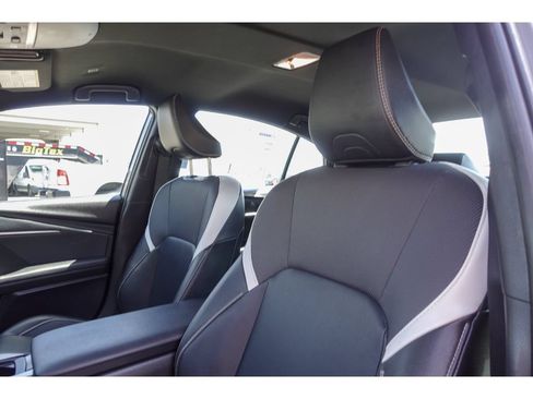 Used 2025 Toyota Camry SE FWD image 10