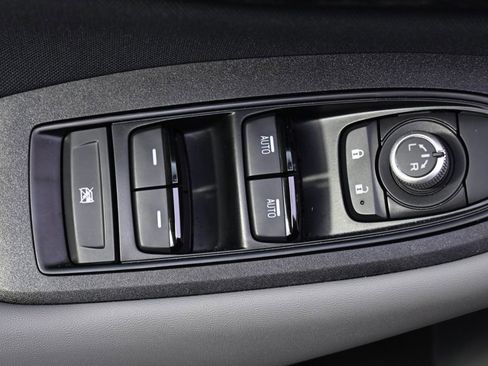 Used 2025 Subaru Outback Premium image 23