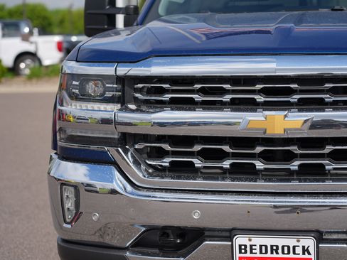 Used 2017 Chevrolet Silverado 1500 LTZ w/ LTZ Plus Package AWD/4WD image 9