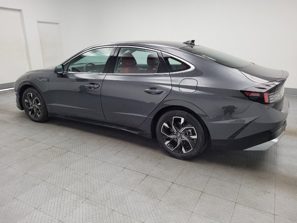 Used 2024 Hyundai Sonata SEL FWD image 3