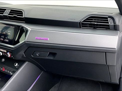 Used 2021 Audi Q3 2.0T Premium Plus w/ Premium Plus Package image 19