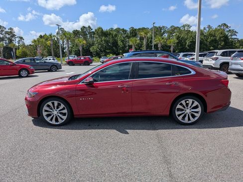 Used 2018 Chevrolet Malibu Premier w/ Premier Sun and Wheel Package FWD image 7