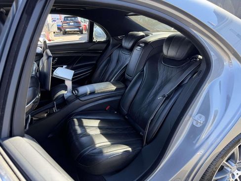 Used 2015 Mercedes-Benz S 550 Sedan image 19