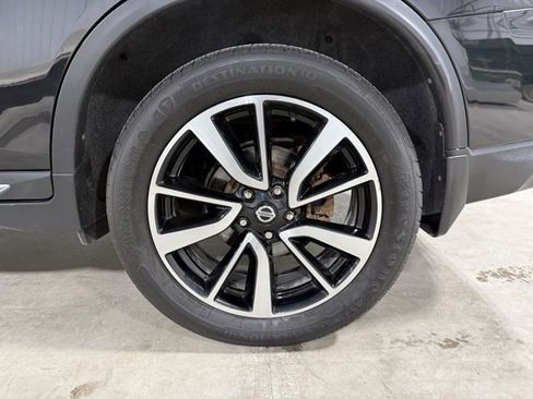 Used 2019 Nissan Rogue SL image 40