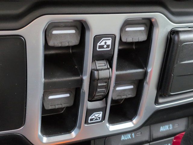 Used 2025 Jeep Gladiator Sport AWD/4WD image 22