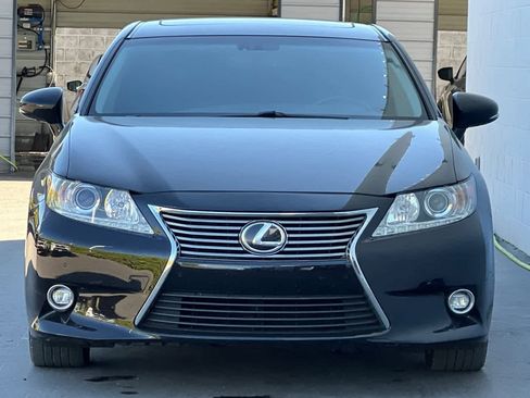 Used 2015 Lexus ES 350 w/ Luxury Package image 11