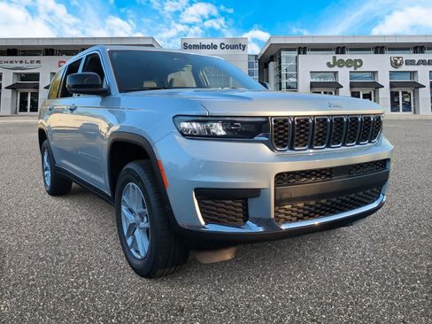New 2025 Jeep Grand Cherokee L Laredo w/ Luxury Tech Group I image 2