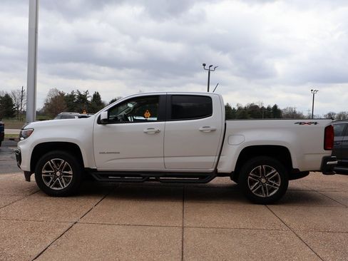 Used 2022 Chevrolet Colorado W/T w/ Custom Special Edition image 3