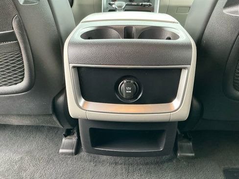 Used 2024 Kia Carnival LX image 22