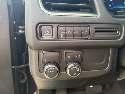 Used 2022 Chevrolet Tahoe LT image 25