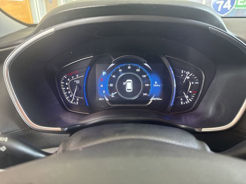 Used 2020 Hyundai Santa Fe SEL w/ Convenience Package image 24