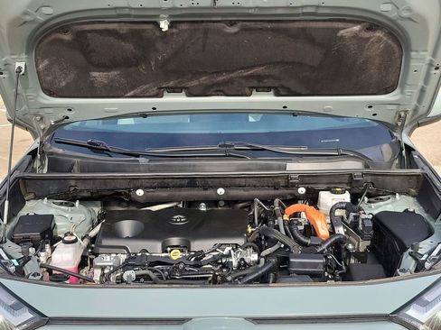 Used 2022 Toyota RAV4 XLE w/ Convenience Package image 29