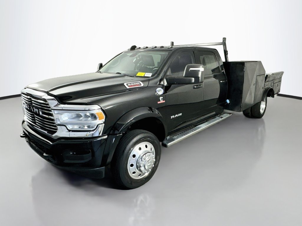 Used 2023 RAM 5500 Laramie AWD/4WD image 3
