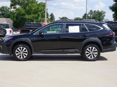 Used 2023 Subaru Outback Premium AWD/4WD image 6