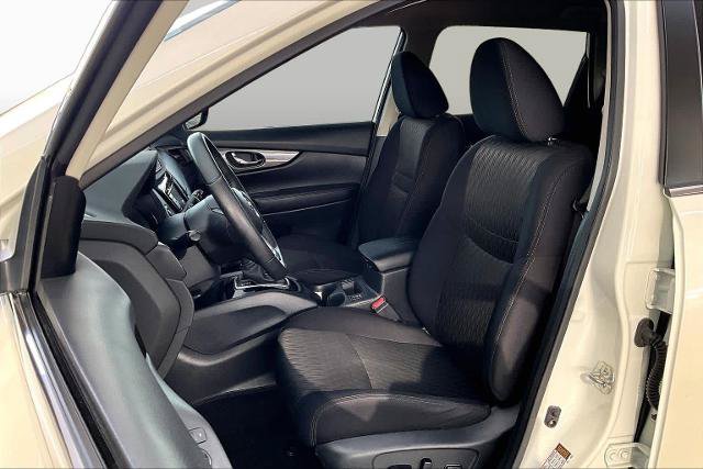 Certified 2020 Nissan Rogue SV FWD image 8