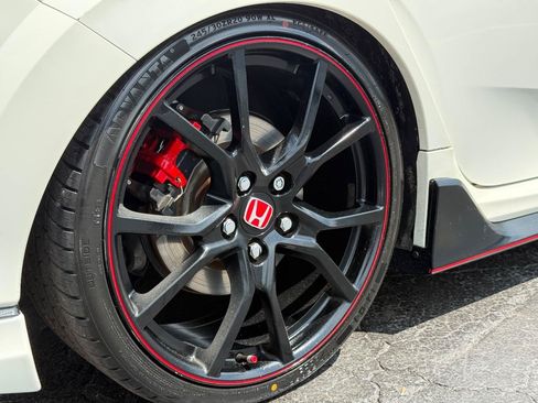 Used 2018 Honda Civic Type R image 28