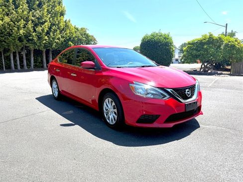 Used 2019 Nissan Sentra SV FWD image 2