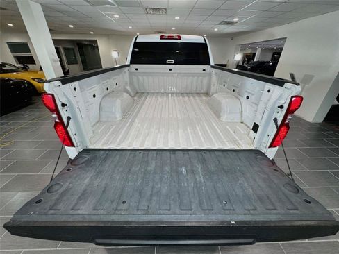 Used 2024 Chevrolet Silverado 1500 W/T w/ WT Value Package AWD/4WD image 24