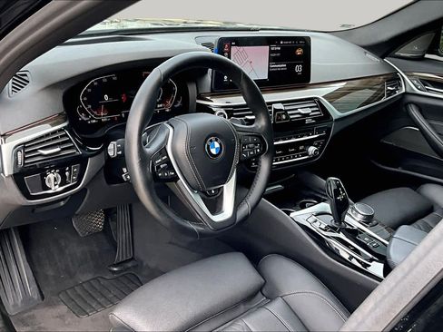 Used 2023 BMW 530i xDrive w/ Premium Package AWD/4WD image 17