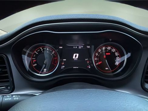 Used 2022 Dodge Challenger R/T Scat Pack RWD image 15