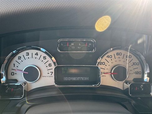 Used 2014 Ford Expedition Limited w/ Equipment Group 301A image 14