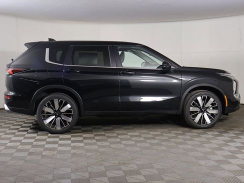 New 2026 Mitsubishi Outlander SE FWD image 18