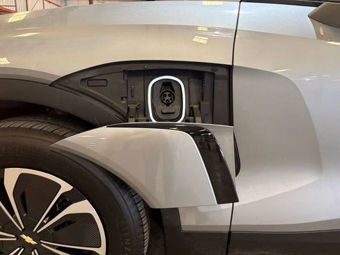 Used 2024 Chevrolet Blazer EV LT image 14