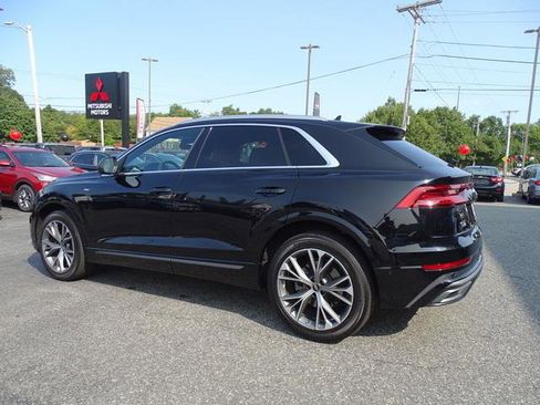 Used 2021 Audi Q8 Premium Plus w/ Premium Plus Package image 3