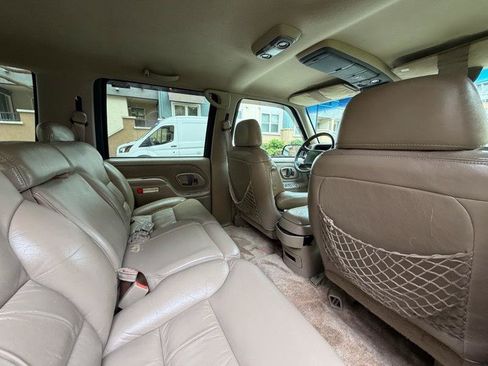 Used 1997 GMC Yukon 4WD 4-Door w/ Marketing Opt Pkg 5 image 50