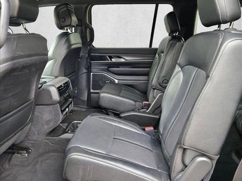 Used 2024 Jeep Wagoneer Series II AWD/4WD image 18