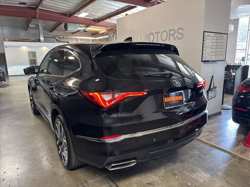 Used 2023 Acura MDX FWD w/ Technology Package image 14