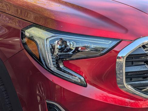 Used 2019 GMC Terrain SLE image 4