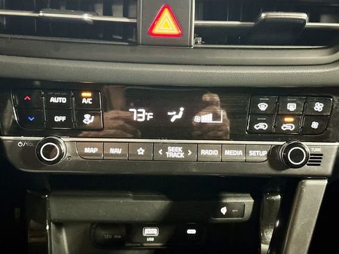 Used 2024 Kia Seltos EX AWD/4WD image 16