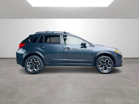 Used 2015 Subaru Crosstrek 2.0i Premium w/ Moonroof Package AWD/4WD image 2
