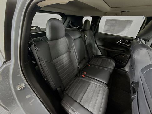 New 2026 Mitsubishi Outlander SE FWD image 24
