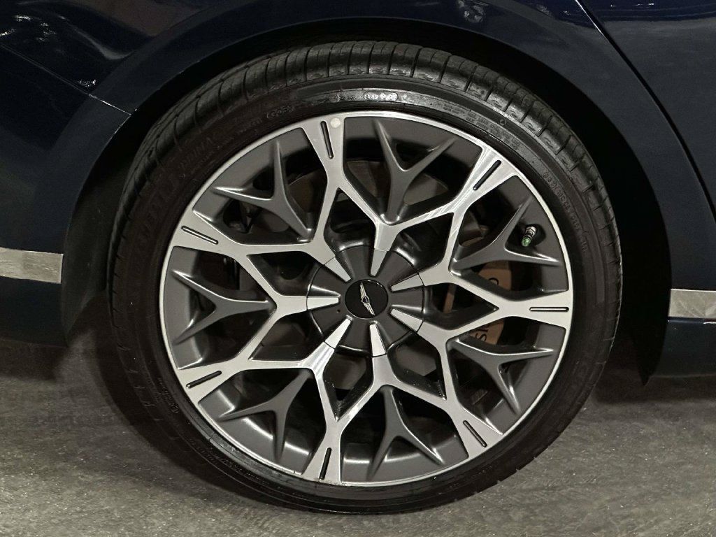 Used 2023 Genesis G90 3.5T AWD/4WD image 11