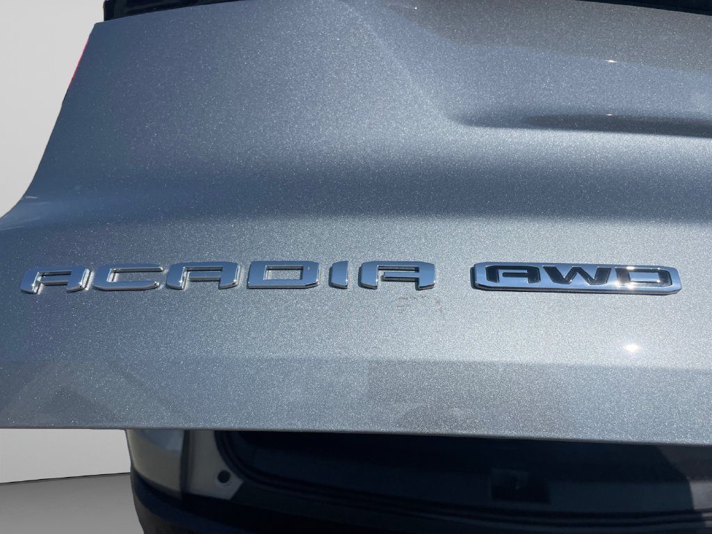 Used 2025 GMC Acadia AT4 w/ LPO, Floor Liner Package AWD/4WD image 17